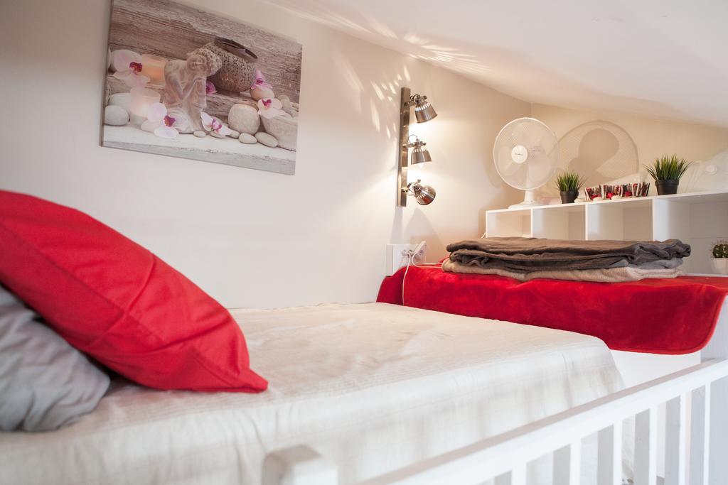 Appartement Free Parking - Self Checkin - Wifi - Duplex La Fusterie - Superbordeaux Chambre photo